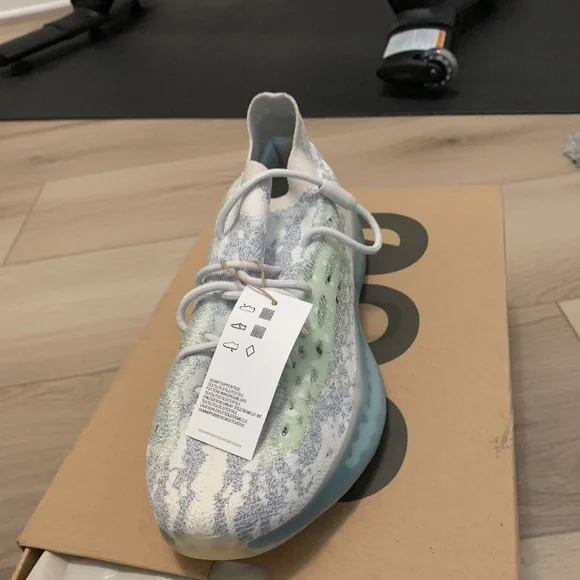 👽Yeezy Boost 380 Alien Blue Sneakers